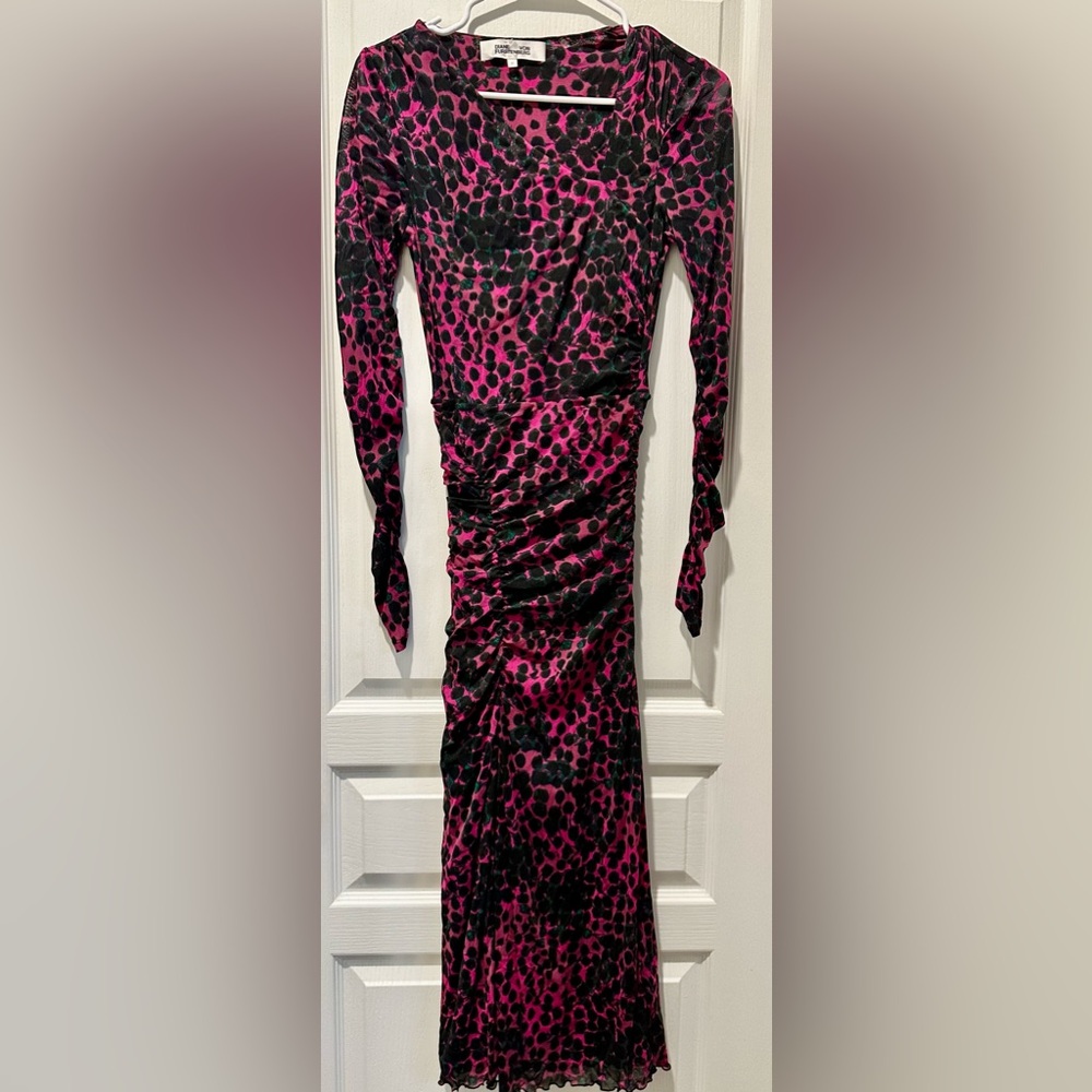 Diane Von Furstenberg Edyna Ruched Midi Dress Asymmetric Neckline ZB1 - Picture 2 of 9